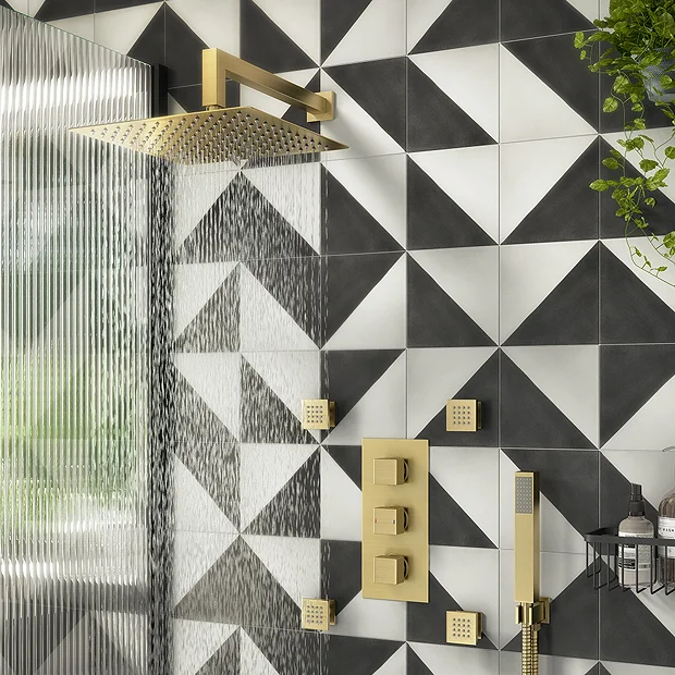 Arezzo Brushed Brass Body Jet - 1 X Slim Square Jet 4 Arezzo Brushed Brass Body Jet - 1 X Slim Square Jet - Image 4