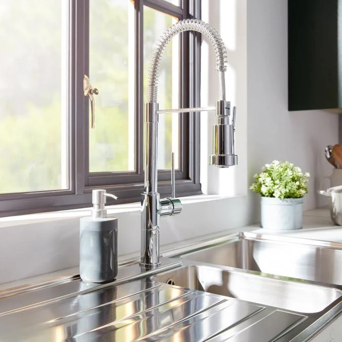 Rangemaster Pro Spray Kitchen Mixer Tap With Pull Out Rinser 1 Rangemaster Pro Spray Kitchen Mixer Tap With Pull Out Rinser