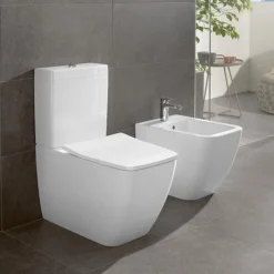 Villeroy & Boch Villeroy And Boch Venticello DirectFlush Rimless BTW Close Coupled Toilet (Side/Rear Entry Water Inlet) + Soft Close Seat -Bathroom Products Shop vbvobiccr d1